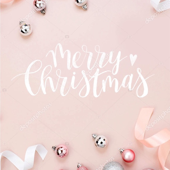 Christmas in Pink - Picture 9 of 12